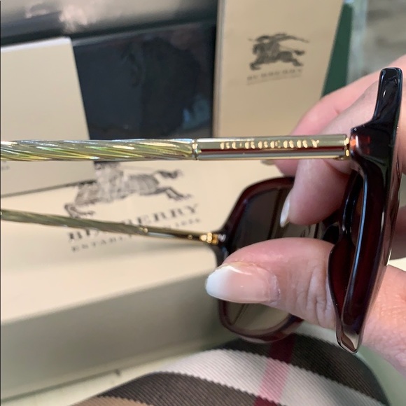 Authentic Burberry Sunglasses - Picture 4 of 5